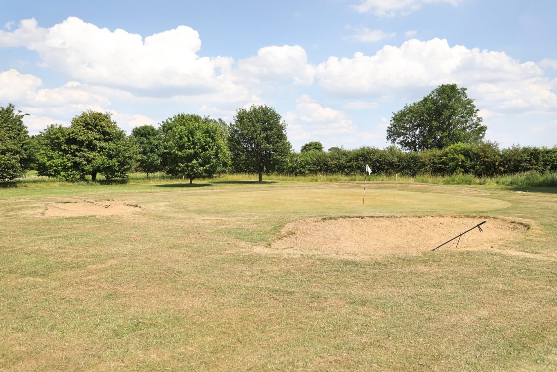 Henlow Golf Course hole 3 image 1