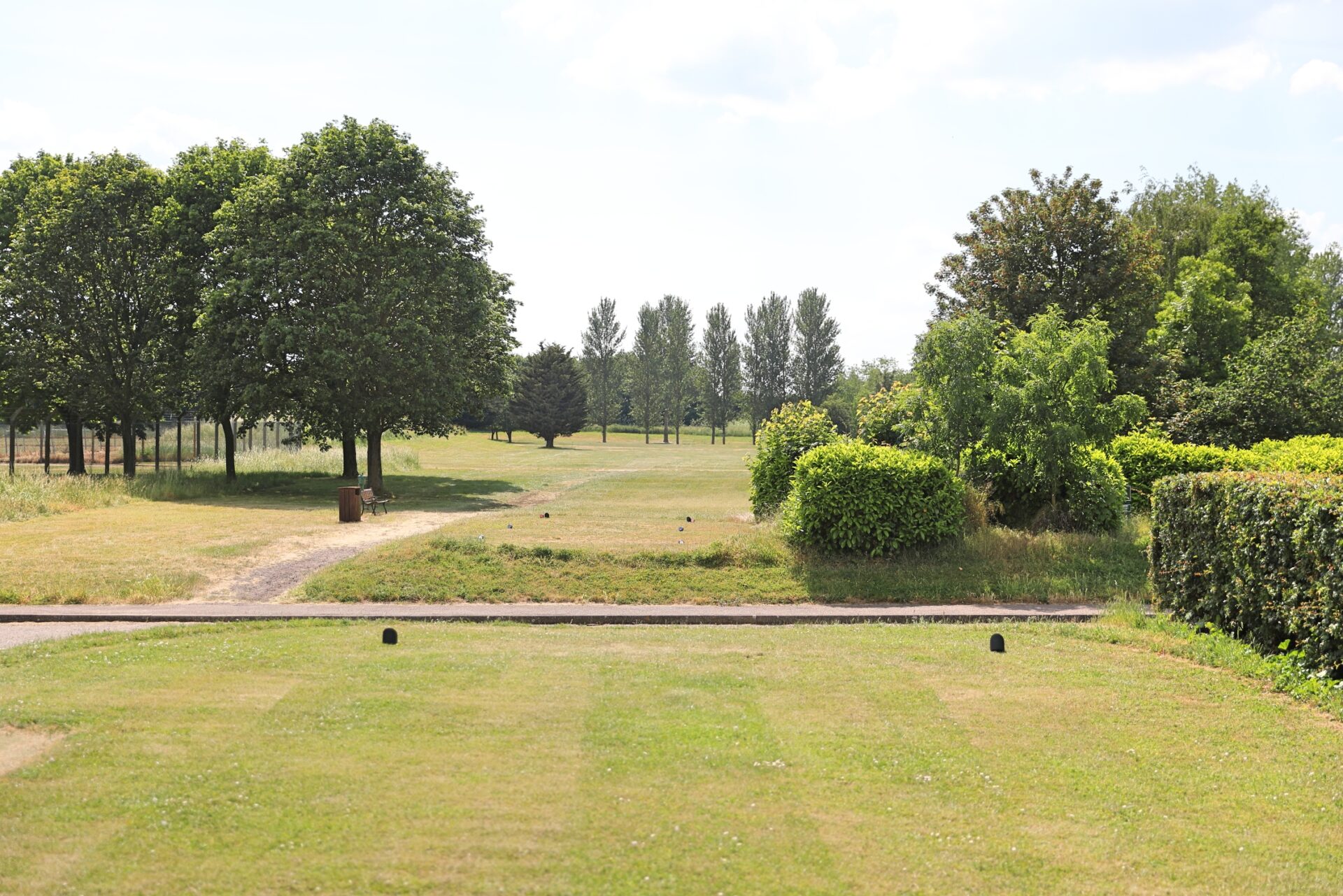 Henlow Golf Course hole 6 image 1